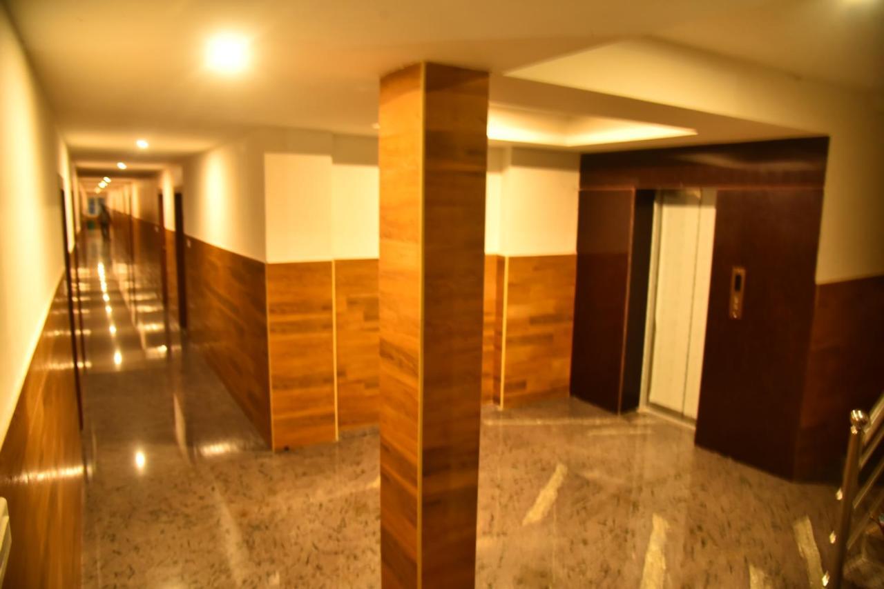 Hotel Four Seasons Велангани Екстериор снимка